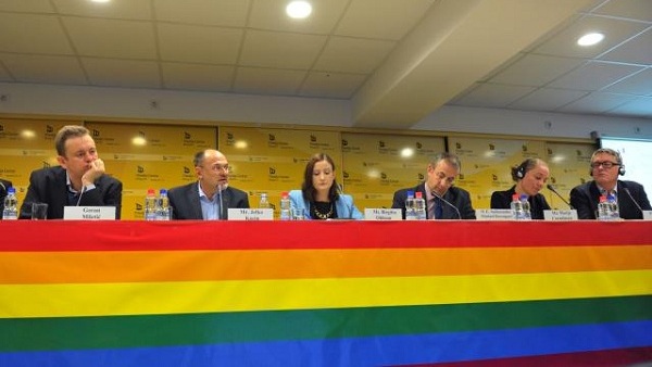 Организатори „геј параде“ тражи нови датум