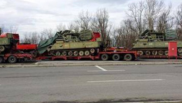 Тенкови на уласку у Босну и Херцеговину