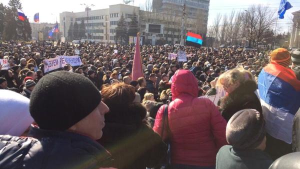 Нове проруске демонстрације у Доњецку