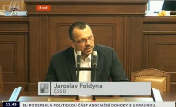 Чешки посланик Jaroslav Foldyna: Немам сумње у то да је Резолуција 1244 СБУН прекршена! А у Хагу је довољно да докажу да сте Србин и осуђени сте! (видео)