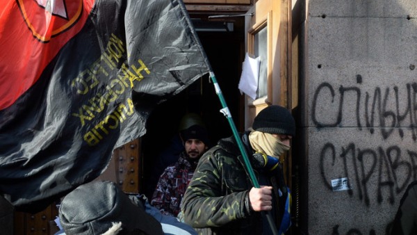 12 видео снимака који показују зашто Украјина страхује да устане против неонациста (ВИДЕО)