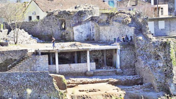 СРАМОТА У ПОДГОРИЦИ: На темељима тврђаве Немањића граде Центар за културу Турске