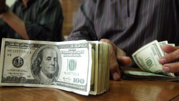 Хоће ли Русија сломити кичму долару? (ВИДЕО)