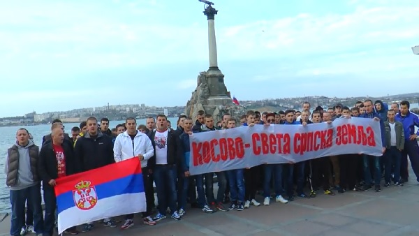 Руси у Севастопољу певају „Са Косова зора свиће“ (ВИДЕО)