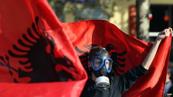 Страх од Албанаца: Огњишта бранимо оружјем!