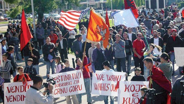 Протести Шиптара уочи посете Мила Ђукановића САД