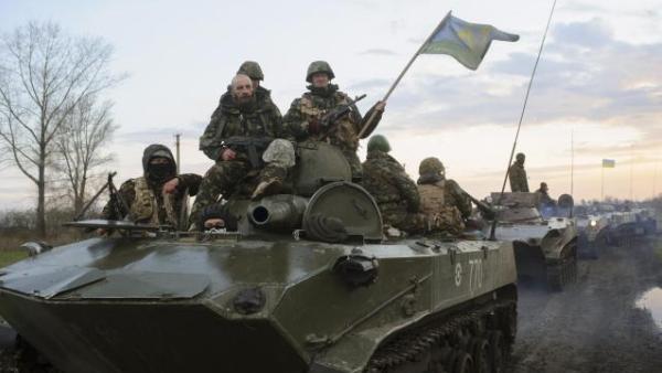 Украјинска војска под командом пучиста из Кијева пуцала на ненаоружан народ (ВИДЕО)