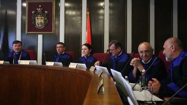 Уставни суд: Пала и уредба о признавању диплома из Приштина