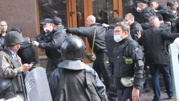 Преко 40 ухапшених у Одеси одведени у заточенички центар у централној Украјини
