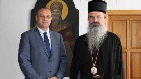 Такозвани министар са узурпатором епархијског трона или на Косову је све изврнуто