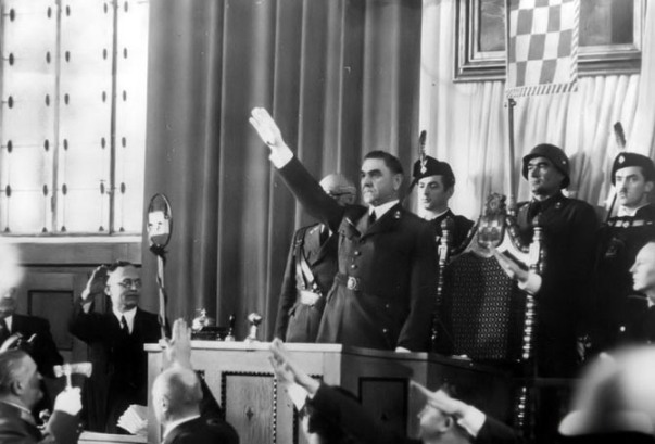 Нацистичка Немачка и НДХ договориле масовно исељавање Срба из Хрватске