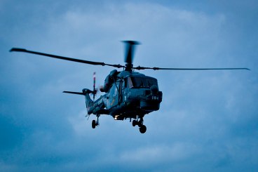 Oборен хеликоптер, Порошенко наредио „узвраћање ватре“. Руски новинари под минобацачком ватром код Славjанска