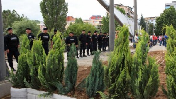 Шиптари протестују у јужном делу Митровице због „парка мира“ на мосту