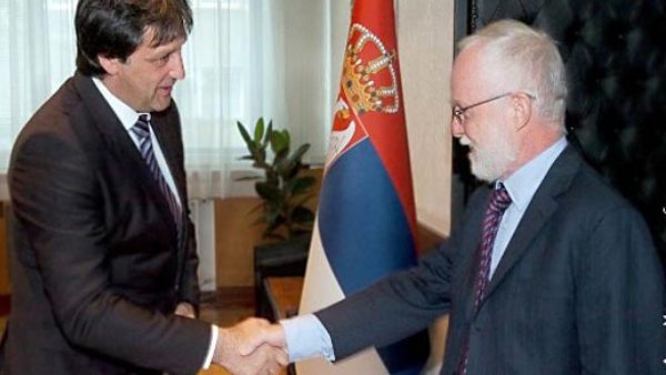 Братислав Гашић се захвалио Денису Кифу на подршци у процесу успостављања НАТО фонда за уништавање вишкова убојних средстава у Србији