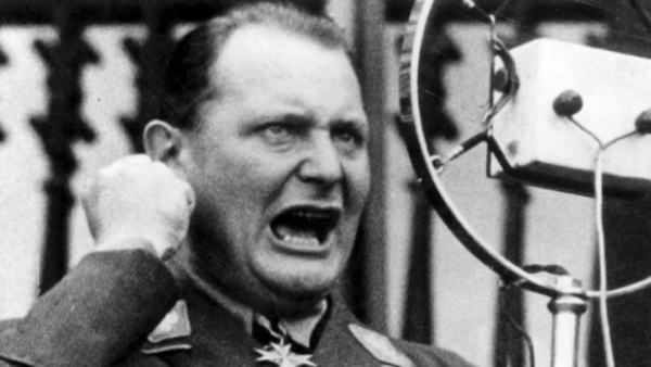 Хитлерови нацисти на Цетињу пили пиво и јели његушку пршуту