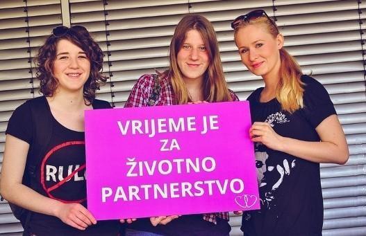 Хрватска: Сабор донео „Закон о животном партнерству“ истополних парова