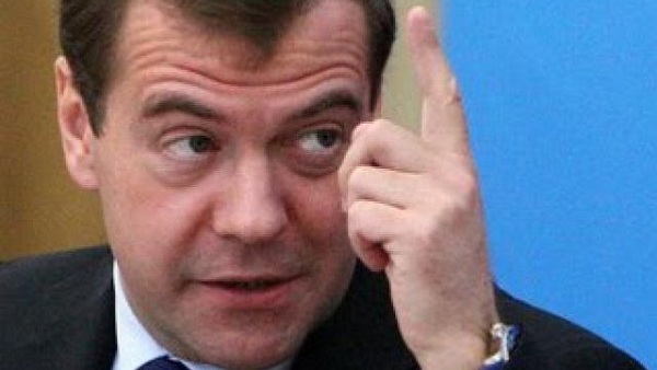 Медведев на Фејсбуку изнео предвиђање од ког се Западној Европи леди крв у жилама