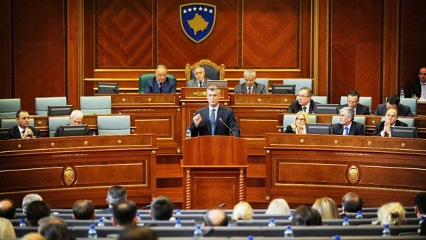 Српски посланици у „косовском парламенту“ се заклињу „републици Косово“