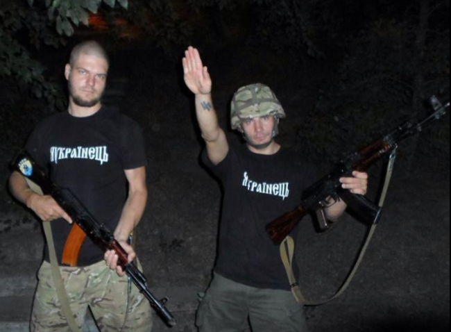Плаћеници из Босне са нацистима батаљона „Азов“ у вили Јануковича!