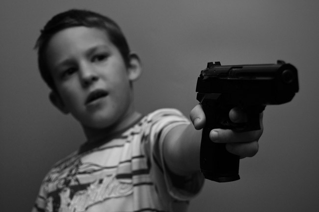 У Америци дечак донео напуњен пиштољ калибра 22 у вртић