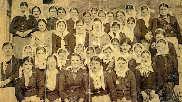 Данас је 6. август, дан када је 1941. бацањем живе деце и њихових мајки у јаму Голубинку код Шурманца убијено преко 600 становника Пребиловца