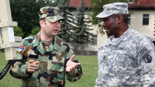 Америка „помаже“ министарству одбране и Војсци Србије отварање центра за војну обуку на југу Србије