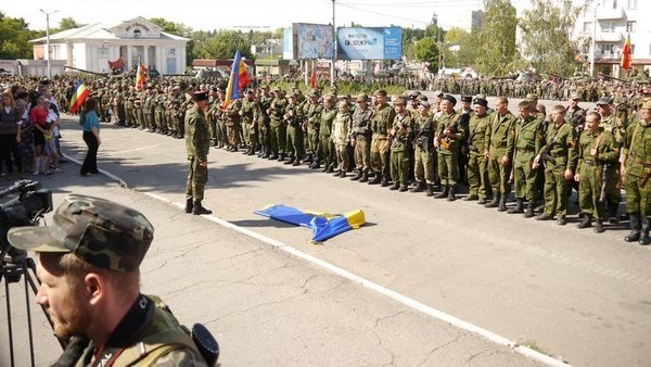 НАТО-мајданска хунта користи примирје за прегруписање својих јединица, довлачење појачања и припрему нових напада на војску и народ Новорусије