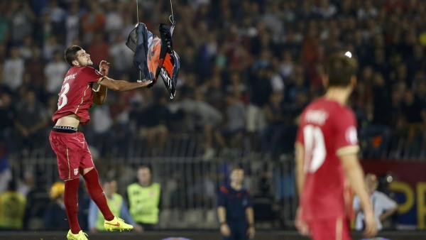 УЕфА одбила жалбе Србије и Албаније на казне после меча у Београду
