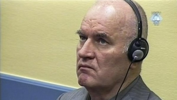 Ратко Младић избачен из суднице