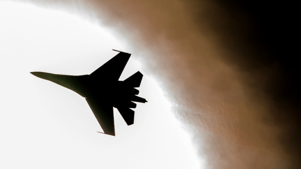 Норвешка објавила видео-снимак опасног маневра руског авиона МиГ-31(ВИДЕО)