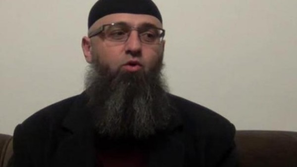 Исламски вероучитељ из Босне: Ко увреди Мухамеда мора бити убијен (Видео)