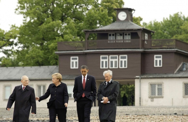 АПСУРД ИЛИ НАМЕРА: Немци смештају избеглице у бараке концентрационог логора