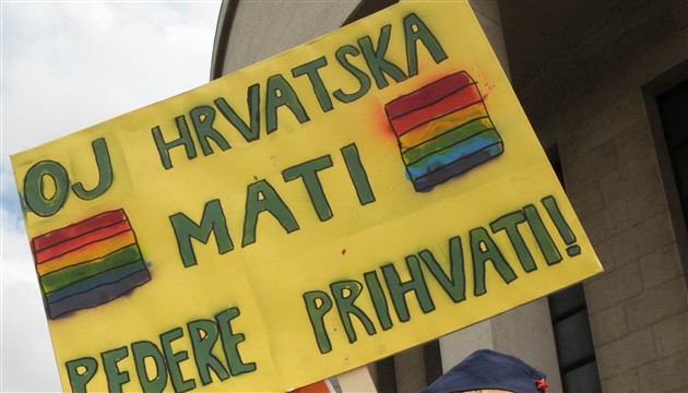 У Хрватској се наставља дискриминација Срба, док се настрани у друштву више уважавају