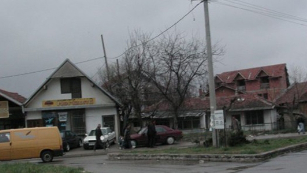 Шиптари опљачкали српску кућу у општини Клина