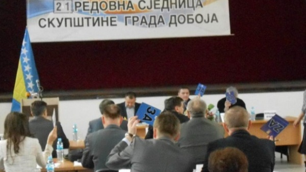 Српски одборници у Добоју приступили “Заједници општина турског света”