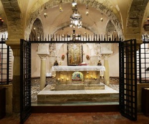 Bari Bazilika svetog Nikole enterijer