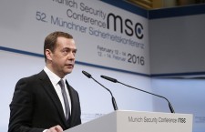 Медведев: Склизнули смо у нови хладни рат