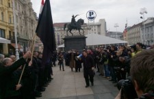 УСТАШТВО У ХРВАТСКОЈ: Црнокошуљаши парадирали Загребом