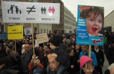 Štutgart protest protiv seksualizacije dece