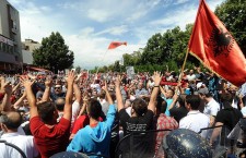 Скопље: Опсадно стање због протеста ветерана ОВК (фото)