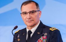 Командант НАТО: Морамо да се успротивимо Русији, даћемо оружје Украјинцима