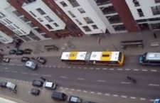 Пољска: Возач аутобуса спасио путнике од експлозије бомбе (ВИДЕО)