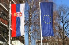 Рампа и даље спуштена: Хрвати и Британци блокирају Србију