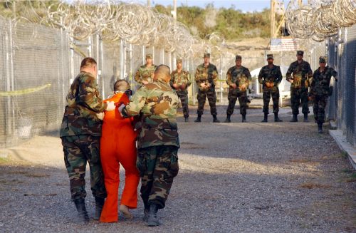 Гуантанамо затвор на Куби пребацивање затвореника