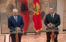 Брука живи довијека: Ђукановићу Орден националне заставе Албаније
