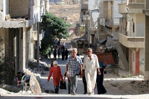 Породице напуштају Алепо, Сирија