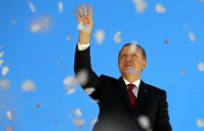 Ердоганова симулација војног пуча: Нeка Алах чува султана