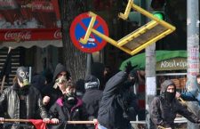 Грчка: Сукоб с полицијом током марша муслимана