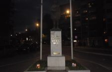 Свеће за јунаке Новорусије у Косовској Митровици
