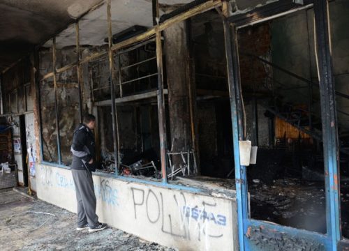 Kosovska Mitrovica zapaljene prostorije
